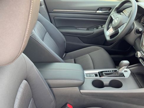 New 2025 Nissan Altima 2.5 SV image 12