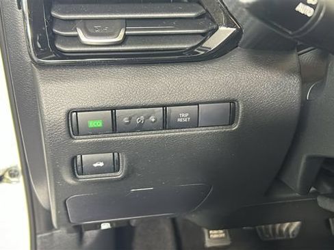 Used 2023 Nissan Sentra SV FWD image 20