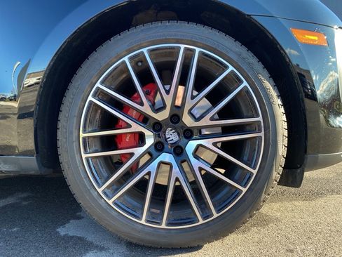 Used 2025 Porsche Macan S image 35