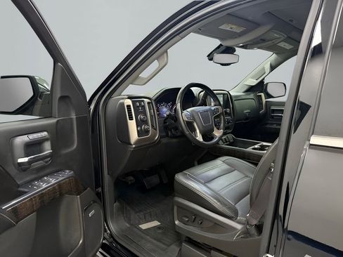 Used 2016 GMC Sierra 1500 Denali w/ Enhanced Driver Alert Package AWD/4WD image 10