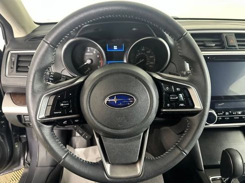 Used 2019 Subaru Outback 2.5i Limited AWD/4WD image 14