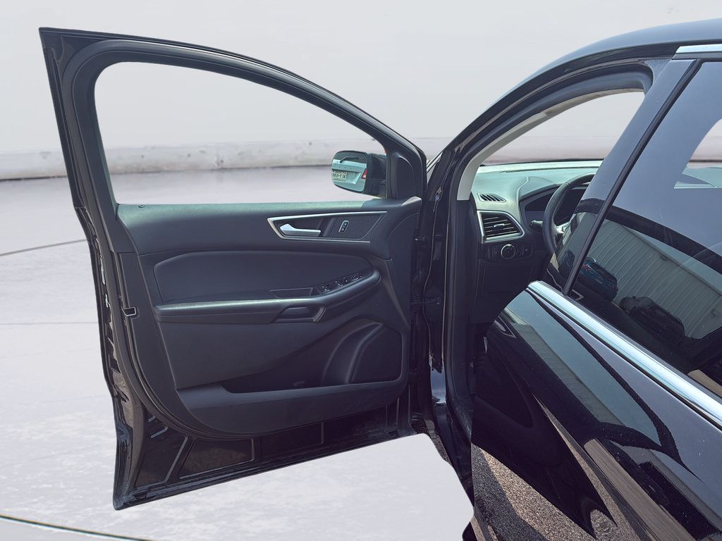Used 2023 Ford Edge SEL AWD/4WD image 20