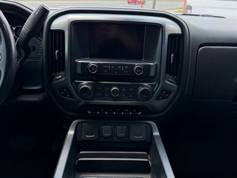 Used 2018 Chevrolet Silverado 1500 LTZ Z71 w/ Centennial Edition AWD/4WD image 21