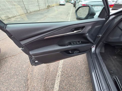 Used 2025 Toyota Camry LE image 11