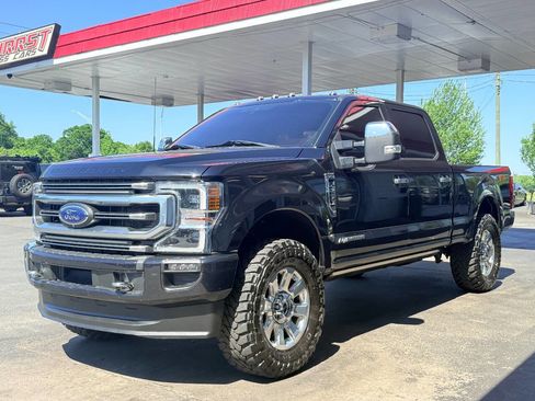 Used 2022 Ford F250 Platinum w/ FX4 Off-Road Package image 6