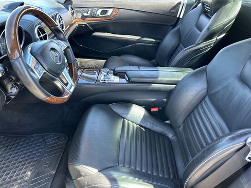 Used 2013 Mercedes-Benz SL 550 image 17