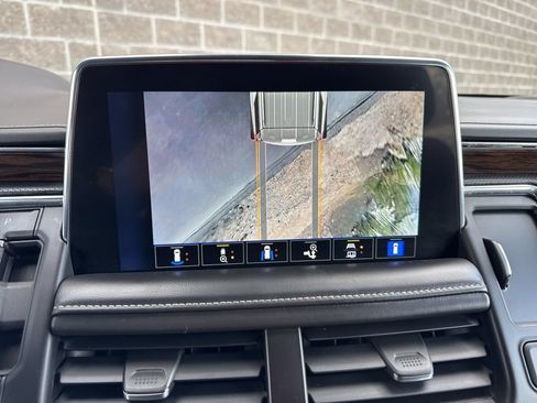 Used 2023 Chevrolet Tahoe Premier AWD/4WD image 28