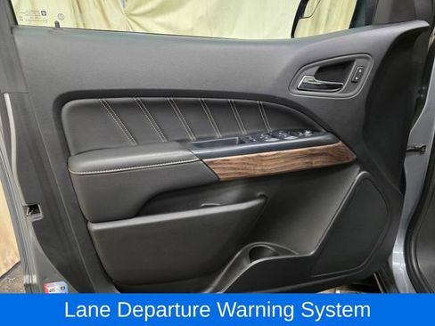 Used 2021 GMC Canyon Denali image 13