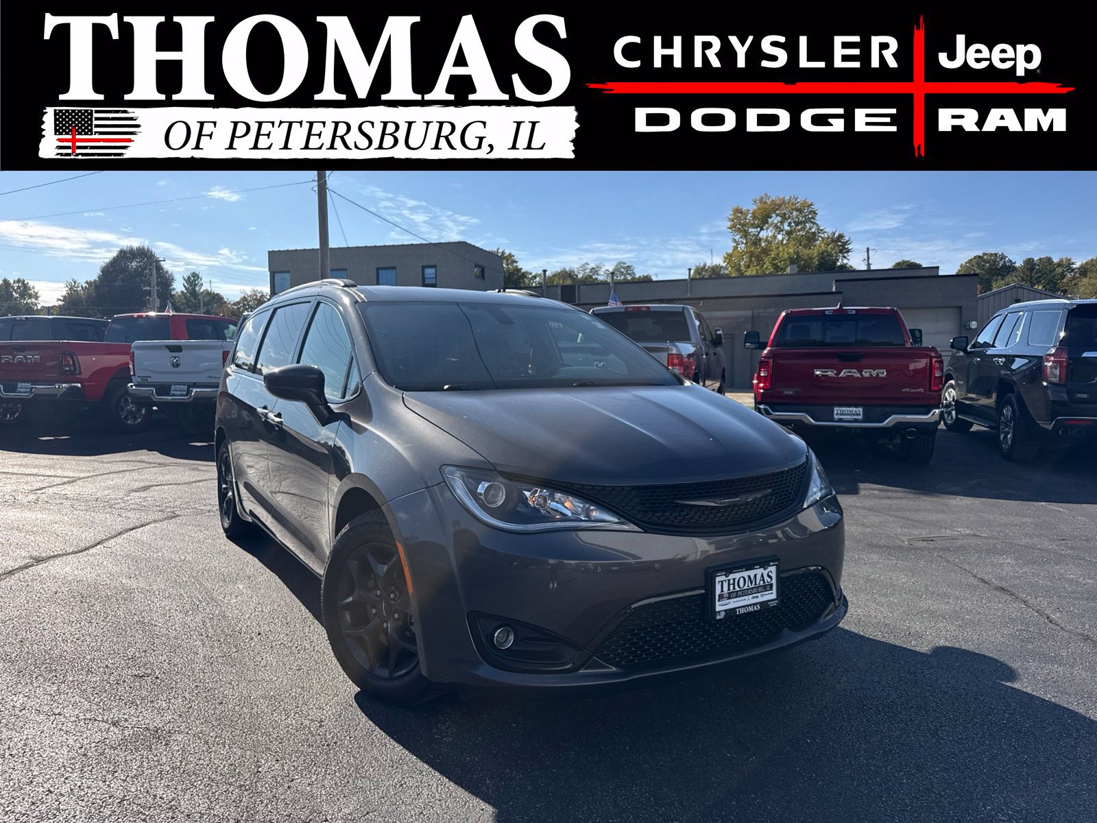 Used 2020 Chrysler Pacifica Touring-L Plus w/ S Appearance Package FWD image 1