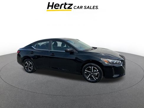 Used 2025 Nissan Sentra SV image 1