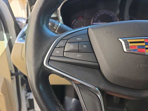 Used 2017 Cadillac XT5 FWD image 21