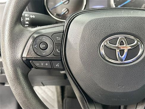Used 2021 Toyota RAV4 LE w/ Carpet Mat Package (TMS) image 19