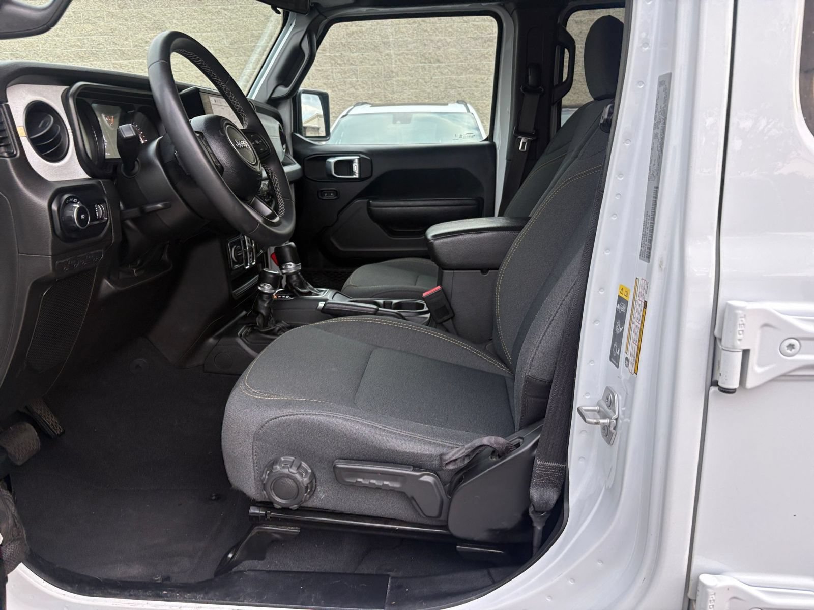 Used 2025 Jeep Wrangler Unlimited Sport AWD/4WD image 26