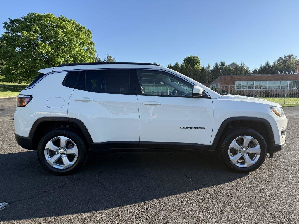 Used 2018 Jeep Compass Latitude w/ Popular Equipment Group AWD/4WD image 7