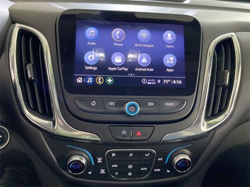 Used 2023 Chevrolet Equinox LT image 38