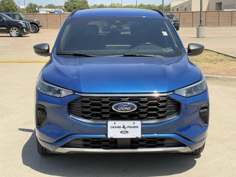 Used 2023 Ford Escape ST-Line w/ Tech Pack #1 FWD image 7