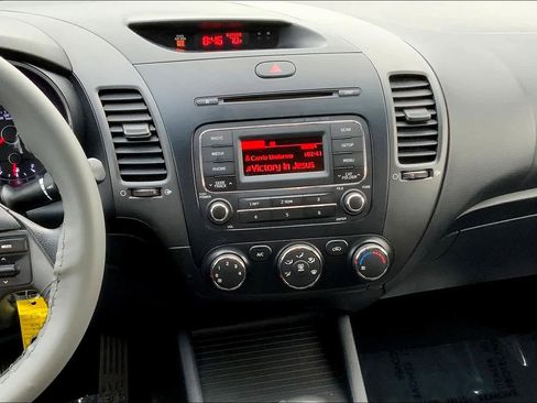 Used 2014 Kia Forte LX image 6