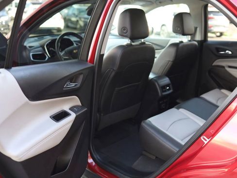 Used 2019 Chevrolet Equinox Premier image 24