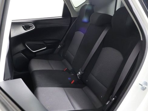 Used 2023 Kia Soul LX w/ LX Technology Package FWD image 26