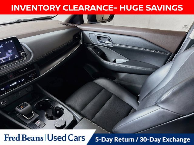 Certified 2023 Nissan Rogue SV w/ SV Premium B Package AWD/4WD image 30