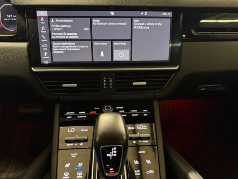 Used 2019 Porsche Cayenne AWD/4WD image 14