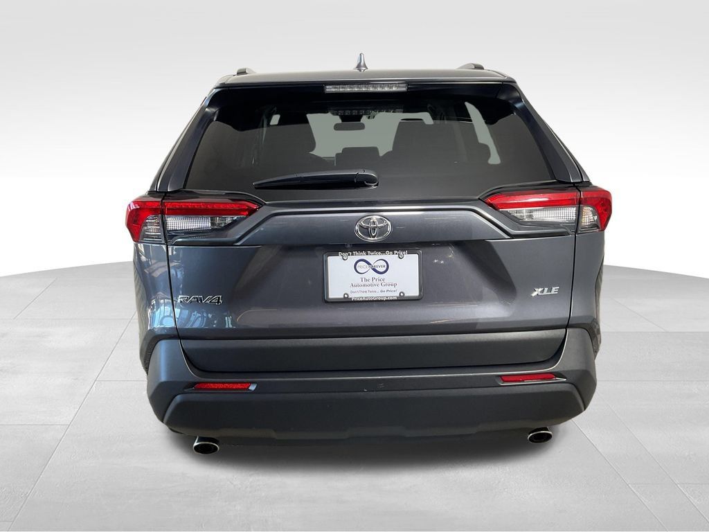 Used 2025 Toyota RAV4 XLE FWD image 8