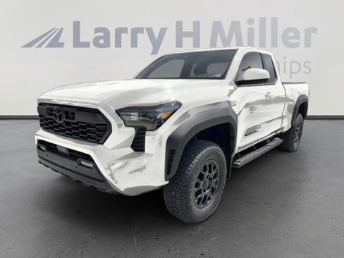 New 2026 Toyota Tacoma SR5 image 1