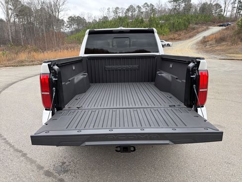 Used 2024 Toyota Tacoma SR5 image 18