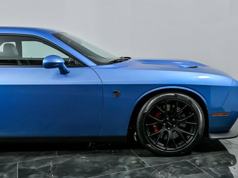 Used 2016 Dodge Challenger SRT Hellcat image 11