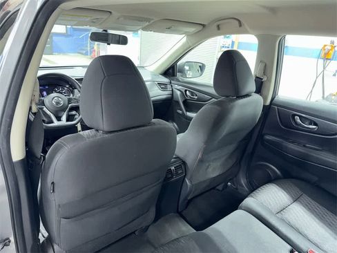 Used 2018 Nissan Rogue S image 26