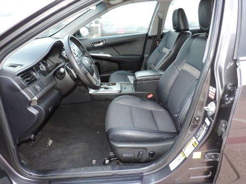 Used 2013 Toyota Camry SE FWD image 17
