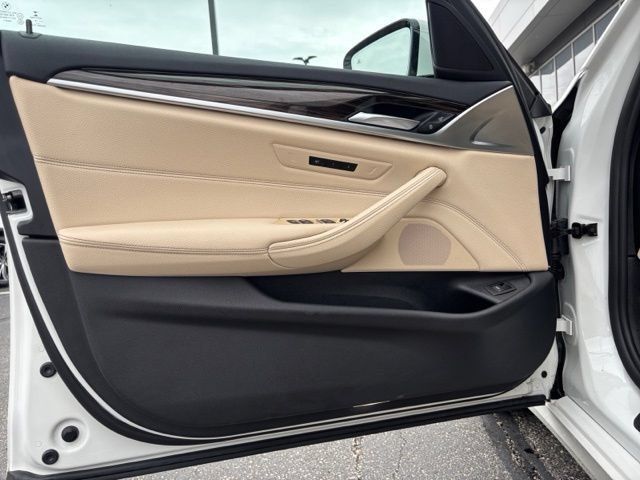 Used 2019 BMW 540i xDrive w/ Premium Package AWD/4WD image 10
