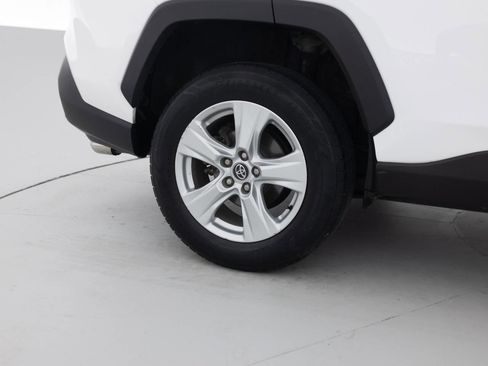 Used 2020 Toyota RAV4 XLE w/ Convenience Package AWD/4WD image 21