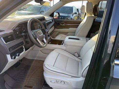 Used 2021 GMC Yukon XL Denali w/ Denali Ultimate Package image 9
