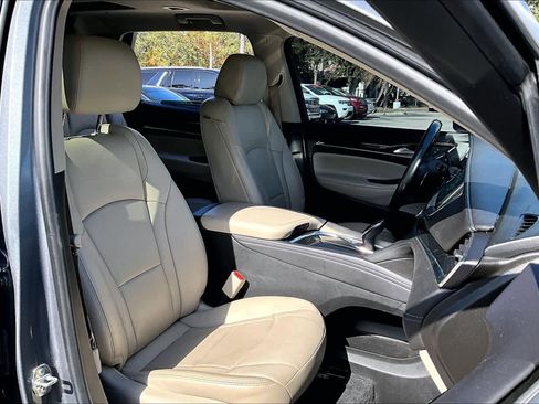 Used 2021 Buick Enclave Essence w/ Sound and Sites Package image 8
