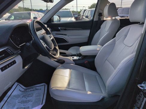 Used 2022 Kia Telluride EX w/ Towing Package AWD/4WD image 9