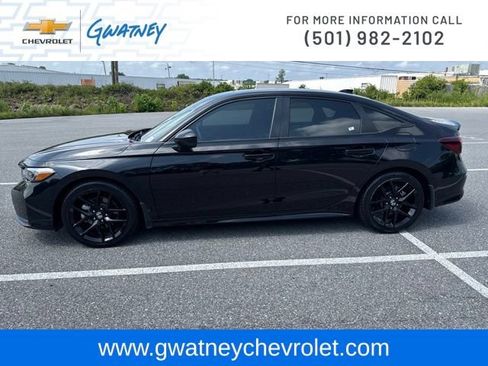 Used 2025 Honda Civic Sport image 8