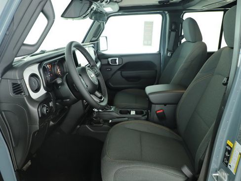 New 2026 Jeep Gladiator Sport image 19