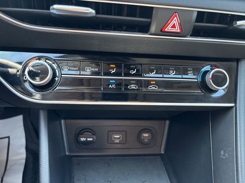 Used 2022 Hyundai Sonata SE w/ Preferred Accessory Package FWD image 21
