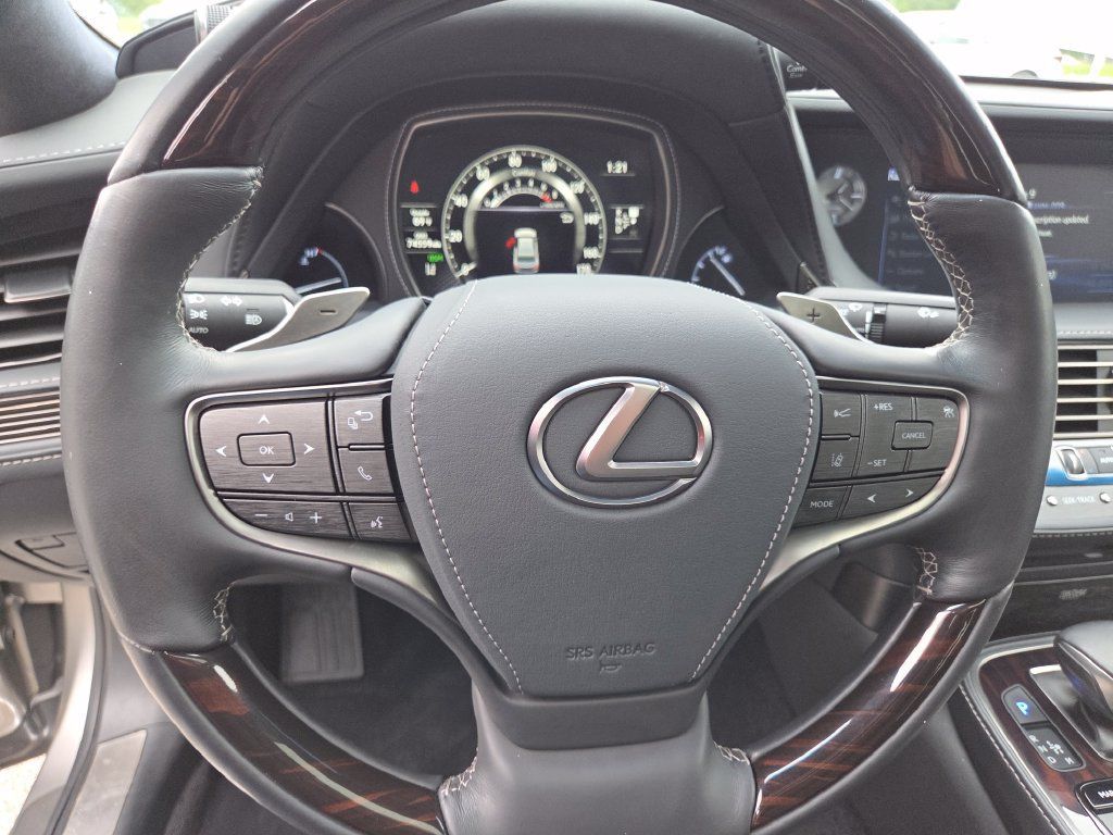 Used 2019 Lexus LS 500 AWD w/ Interior Upgrade Package image 36