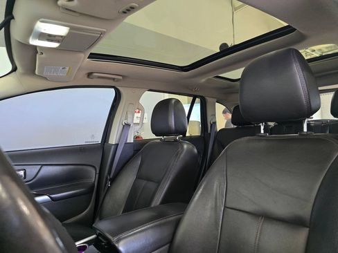 Used 2013 Ford Edge Limited AWD/4WD image 22