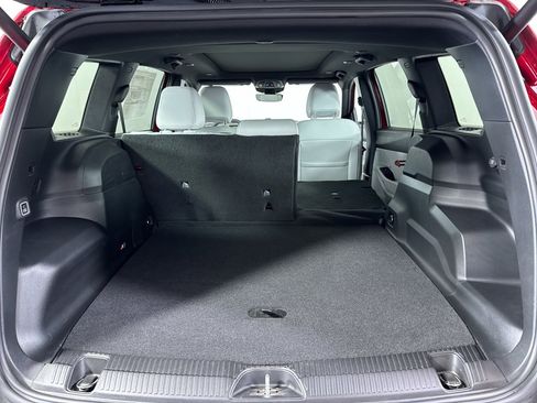 New 2026 Jeep Cherokee Limited image 10