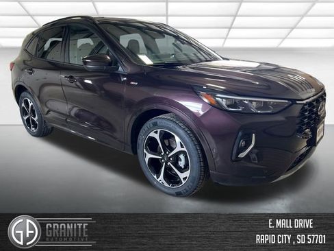 Used 2023 Ford Escape ST-Line Elite w/ Premium Technology Package AWD/4WD image 8