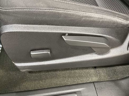 Used 2015 Chevrolet Colorado LT image 14