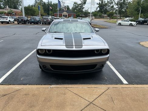 Used 2016 Dodge Challenger SXT w/ Blacktop Package RWD image 2