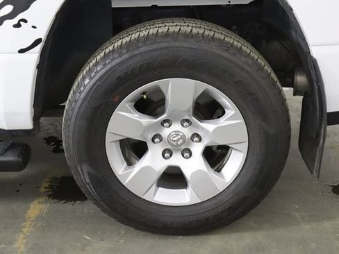 Used 2020 RAM 1500 Big Horn AWD/4WD image 39