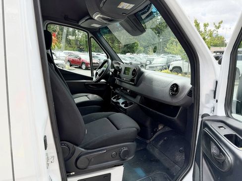 Used 2023 Mercedes-Benz Sprinter 2500 w/ Parking Package image 46