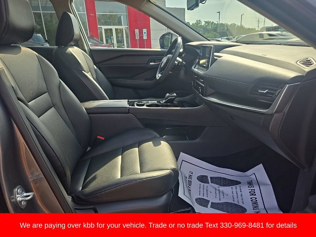Used 2024 Nissan Rogue SV w/ SV Premium Package AWD/4WD image 23