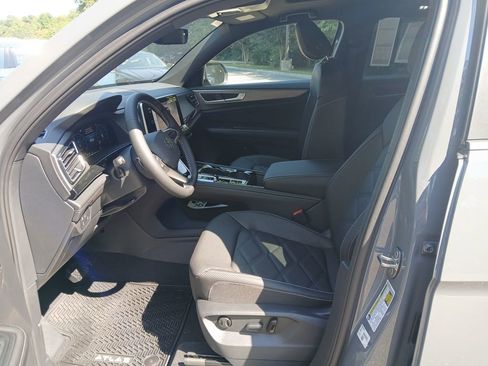 New 2026 Volkswagen Atlas Cross Sport SE image 9