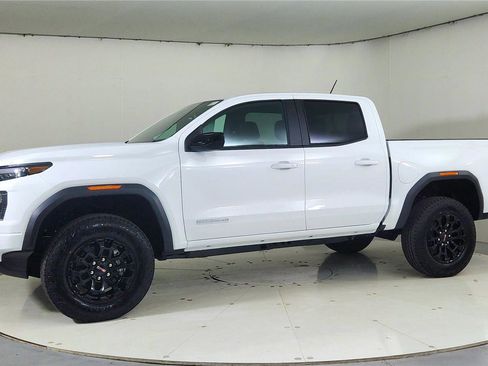 New 2026 GMC Canyon Elevation RWD image 3